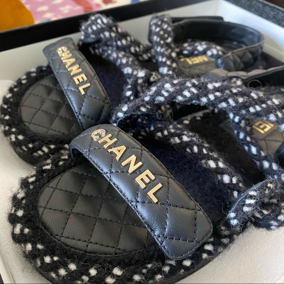 Chanel Sandals SZ 39 black 100%auth - Picture 5 of 15